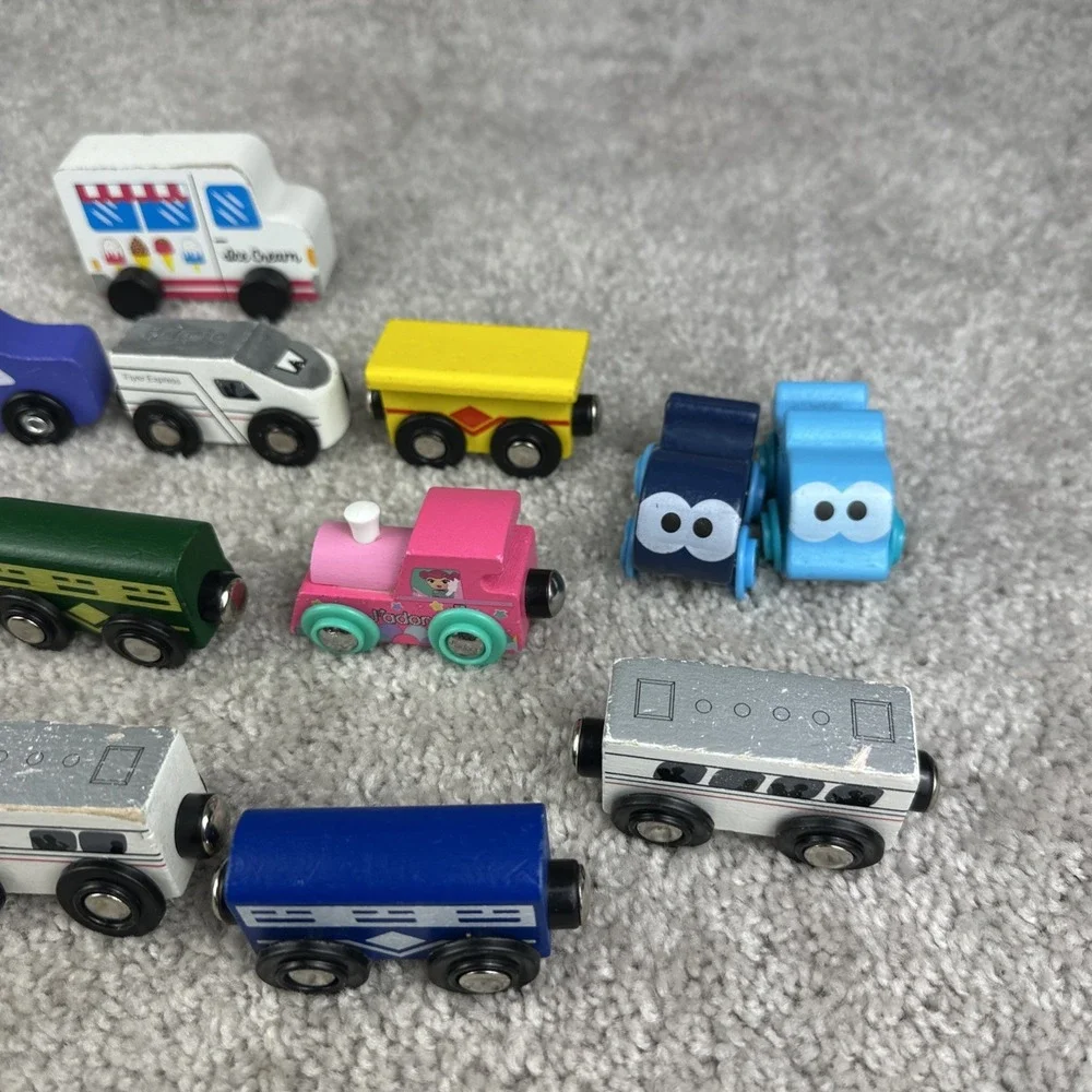 Lot of 16 Various Brands of Wooden Cars/Train‎ Cars